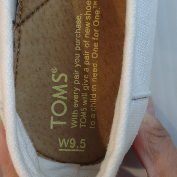 Toms Women's White With Blue Contrast Stitching Classic Alpargata Loafer Flats - Picture 11 of 12